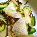 ミチュちゆ's cooksnap of when they made 大根ときゅうりの塩昆布和え.