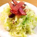 ぺっぺぺ72's cooksnap of when they made 千切りキャベツのカリカリベーコンのせ.
