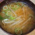 クックM96XDX☆'s cooksnap of when they made にんにく風味が決め手～＊もやしの味噌汁＊.