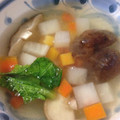 mantacarp's cooksnap of when they made レタスと大根の中華風コーン スープ.