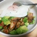 MofeMofee's cooksnap of when they made チキンとアボカドの半熟温たま丼.