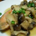 rriioo's cooksnap of when they made 鮭のきのこソース　ポン酢がけ.