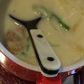 お気楽な嫁。's cooksnap of when they made 白菜と鮭のクリームシチュー.