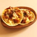 komugiko4's cooksnap of when they made 照りマヨ＆ゆで卵の餃子の皮ピザ☆.