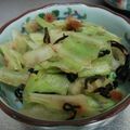 ebira15's cooksnap of when they made ★簡単もう一品★キャベツの塩昆布鰹節和え.