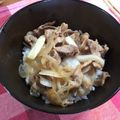 うのっぴ's cooksnap of when they made 豚こまと新玉のにんにく炒め.