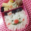 たにたーに's cooksnap of when they made 幼稚園 キャラ弁♡王様 簡単.