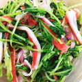 rin0418r24's cooksnap of when they made 簡単☆豆苗とかにかまの酢の物.