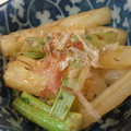 親指姫様's cooksnap of when they made 簡単＊大根葉と大根の胡麻油いため.