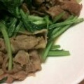 みかちゅう８１５'s cooksnap of when they made かぶの葉と豚肉ともやしの炒めもの♪.