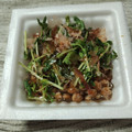 めぐ＊ぴぃ's cooksnap of when they made 毎日の納豆●かつお節＆豆苗添え.