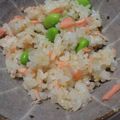 ☆syu_09☆'s cooksnap of when they made お弁当にも♡鮭と枝豆のおにぎり.