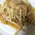 haruhinato's cooksnap of when they made 新玉ねぎ入り♪豚ニラもやしの醤油炒め.