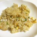 papikun's cooksnap of when they made 市販のラーメンスープで簡単チャーハン☆.