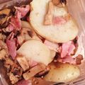 Tamagokk's cooksnap of when they made もう一品にきのこのジャーマンポテト.