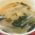 まいmama0322's cooksnap of when they made 朝食　小松菜と　大根の味噌汁.