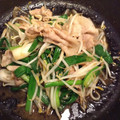 ねみねみ's cooksnap of when they made 豚ばらとわけぎともやしの炒め物.