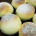 ことしょじ's cooksnap of when they made 生クリームとたまごでHB極上パン.