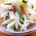okobuta's cooksnap of when they made 大根とハムのマリネ.