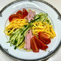 にきけん's cooksnap of when they made 具材の種類が少ない冷やし中華盛り付け.