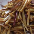 m0cha's cooksnap of when they made 簡単♪揚げない芋けんぴ(さつまいも炒め).