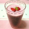 komomoもも's cooksnap of when they made *簡単❀ストロベリー❀シェイク*.