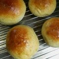 kisaragi1's cooksnap of when they made よもぎあんぱん　ＨＢ.