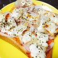 ♡mana's cooksnap of when they made 簡単！玉ねぎだけのピザトースト.