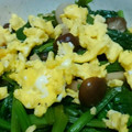 クックHHEMYR☆'s cooksnap of when they made ほうれん草としめじ 炒めて サラダ♪.