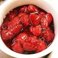 トモンモン's cooksnap of when they made １パックで作る～ ごろっと果実の苺ジャム.