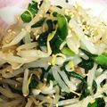 えいぱる's cooksnap of when they made 簡単で夏にもぴったり♪もやし&にら.