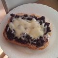 サーフブレイド's cooksnap of when they made 和洋折衷☆あんチーズトースト.