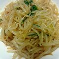 pucyipan's cooksnap of when they made ラーメン屋さんのやみつき☆もやし☆.