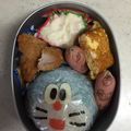 ここまろ26's cooksnap of when they made キャラ弁★ドラえもんおにぎり.