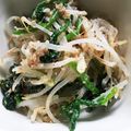 smilykazu's cooksnap of when they made すぐ出来る！もやしとほうれん草のナムル.