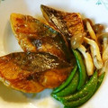 ケロ３５'s cooksnap of when they made 作り置きにも！鯖とキノコのカレー照り焼き.