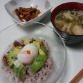 あーや♪'s cooksnap of when they made すごくおいしい！ポーチドエッグとアボカドの丼.