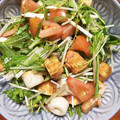 ☆mew☆'s cooksnap of when they made 水菜と竹輪とトマトの和サラダ♪.