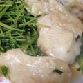 t104's cooksnap of when they made 胸肉と豆苗のにんにく醤油炒め.