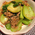 ﾏﾖｷｷ's cooksnap of when they made 青梗菜とひき肉の炒め物.