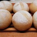 akko☆02's cooksnap of when they made 自家製いちご天然酵母の丸パン (^^♪.