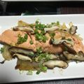 みき0218's cooksnap of when they made 鮭・玉ねぎ・キノコのフライパン蒸し♪.