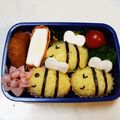 あくび王子まま's cooksnap of when they made ミツバチさんのおにぎり（キャラ弁）♪.
