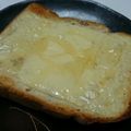 ☆shizu's cooksnap of when they made 簡単☆ハチミツチーズトースト♪.