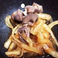 ちゃんえん's cooksnap of when they made 砂肝と新玉葱のピリ辛ポン酢和え.