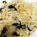 そうぱる's cooksnap of when they made ワカメ、もやし、カニカマの酢の物風サラダ.