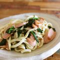 ちゃんねるゆみ's cooksnap of when they made ★お魚ソーセージで塩焼きうどん★.