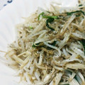 ﾌﾞｰｼｬﾄﾞｳ's cooksnap of when they made もやしとにらの炒め物.