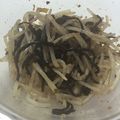 桃mama's cooksnap of when they made もやしごま昆布あえ.