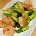 sachigoro's cooksnap of when they made ちょこっとおつまみ海老とアスパラの炒め物.